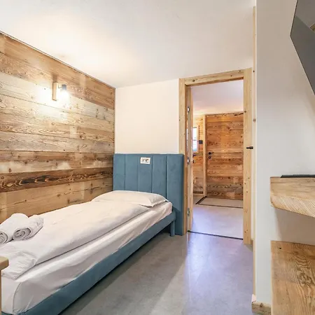 Almversteck Hollersbach シャレー