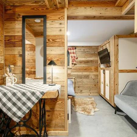 シャレー Almversteck Hollersbach